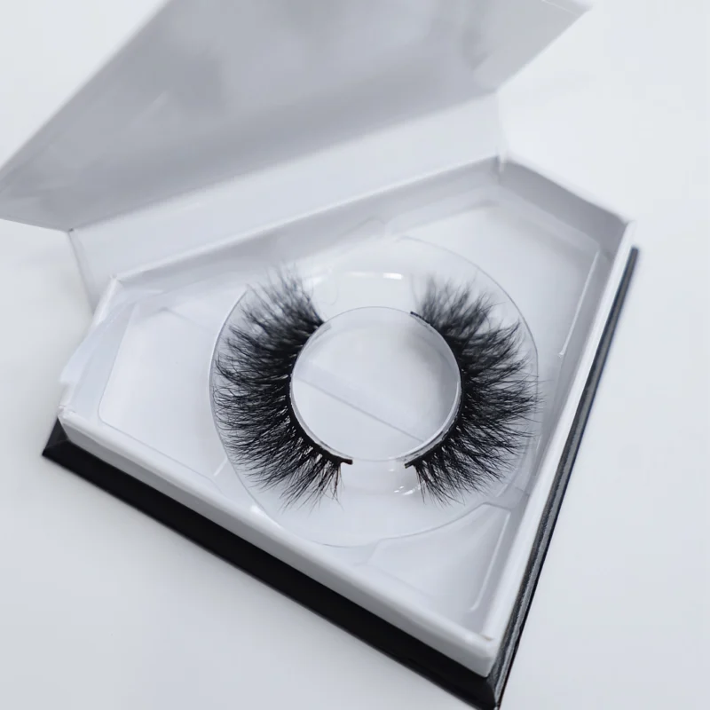 Eyelash Set Lulu Mega Volume - Image 3