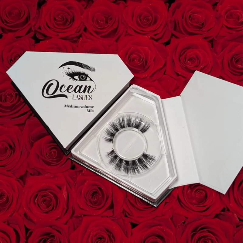 Eyelash Set Mia Medium Volume - Image 2