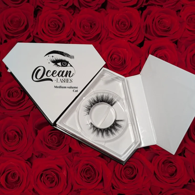 Eyelash Set Cat Medium  Volume - Image 2