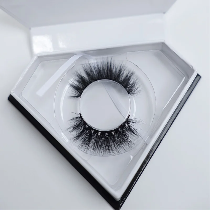 Eyelash Set Sonora Medium Volume - Image 3